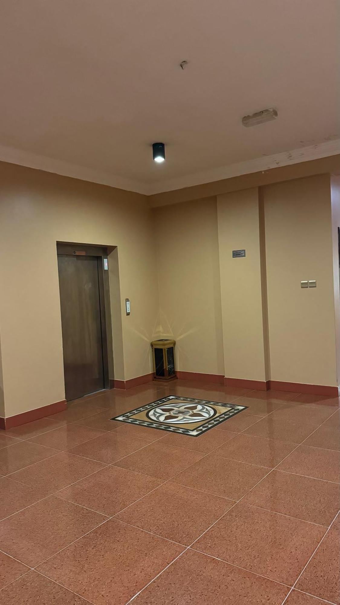 Gulf Crown Hotel Apartment 세브 외부 사진