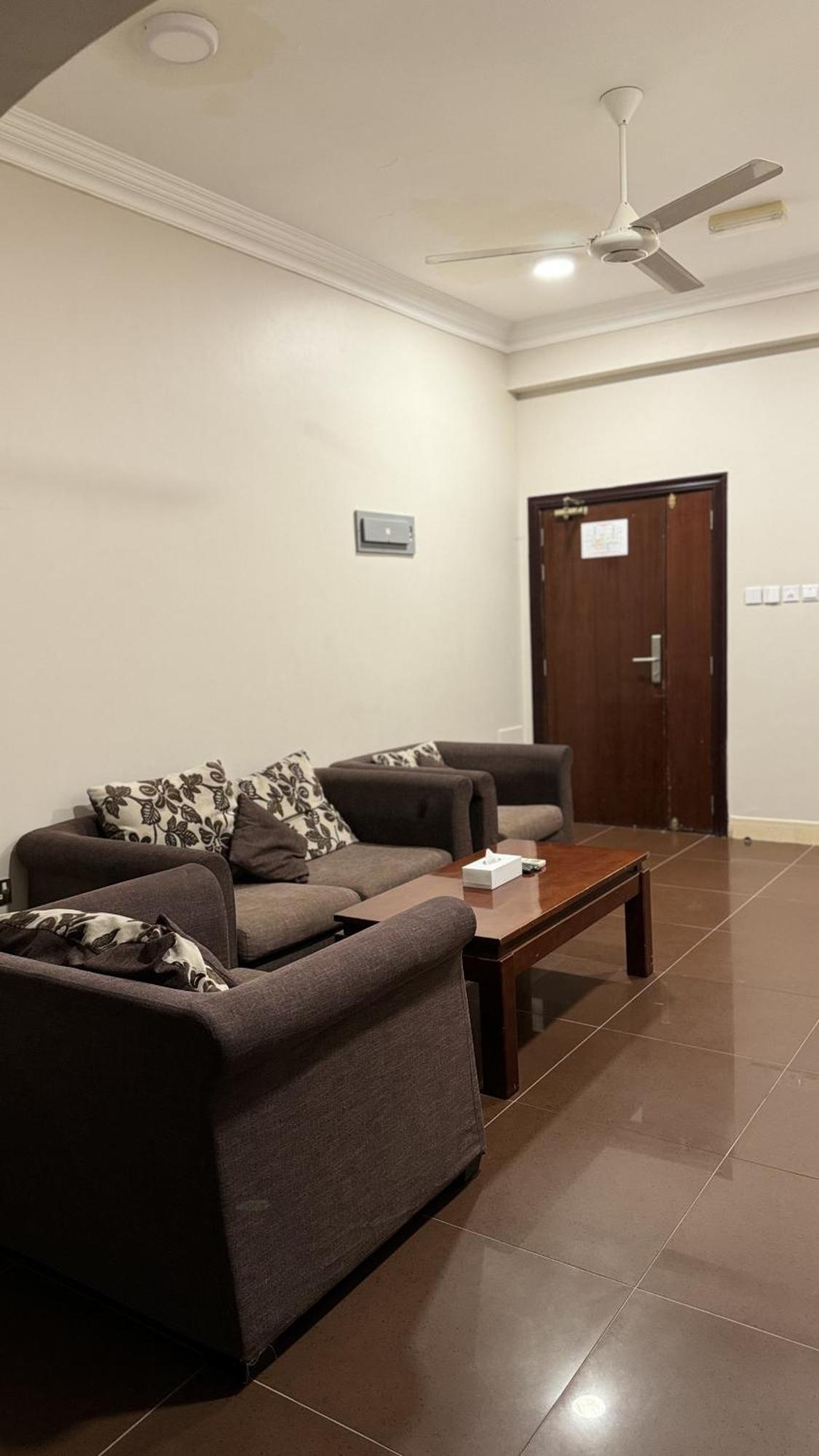 Gulf Crown Hotel Apartment 세브 외부 사진